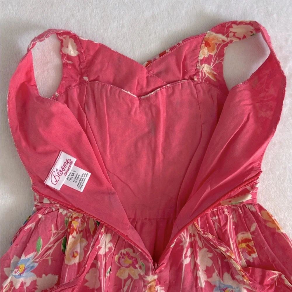Bloome de jeune fille | Floral Print Swiss Dot Sleeveless Dress Coral Pink (8) - Picture 15 of 16